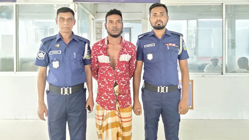 মুক্তাগাছায় শিশু ধর্ষণ: মূল আসামি গ্রেপ্তার, বাড়িতে আগুন দিল জনতা